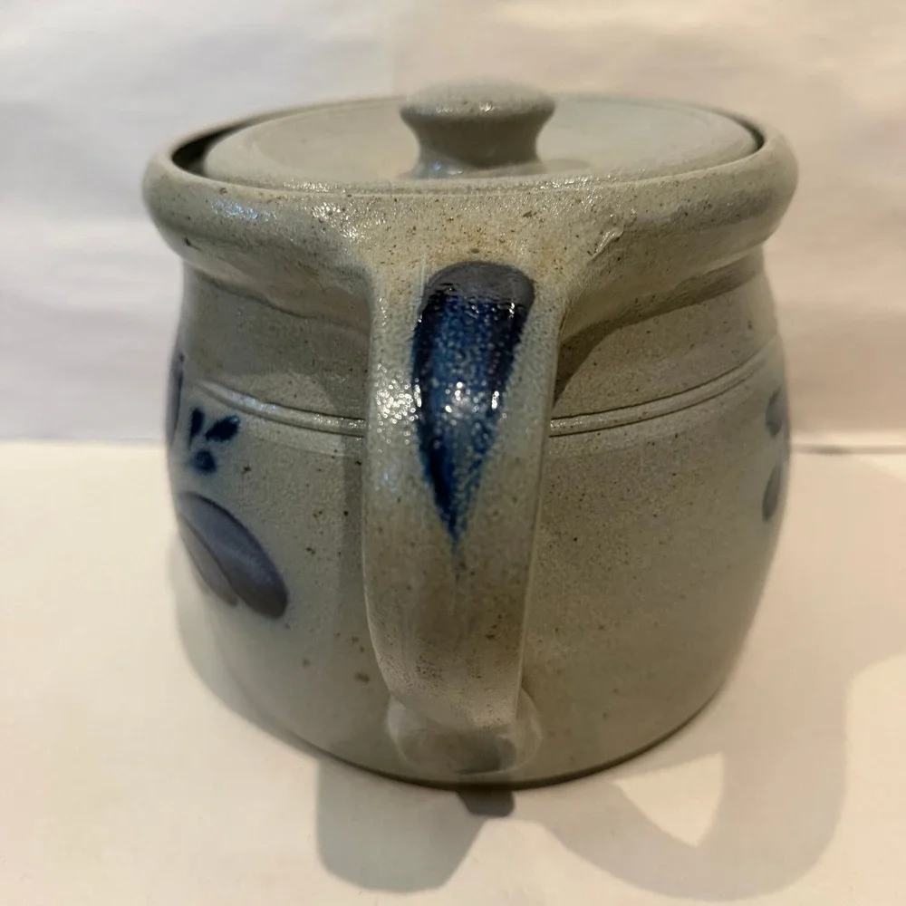 Rowe Pottery Works 1991 Salt Glaze Stoneware Bean Pot Biscuit Jar Blue‎ Heart